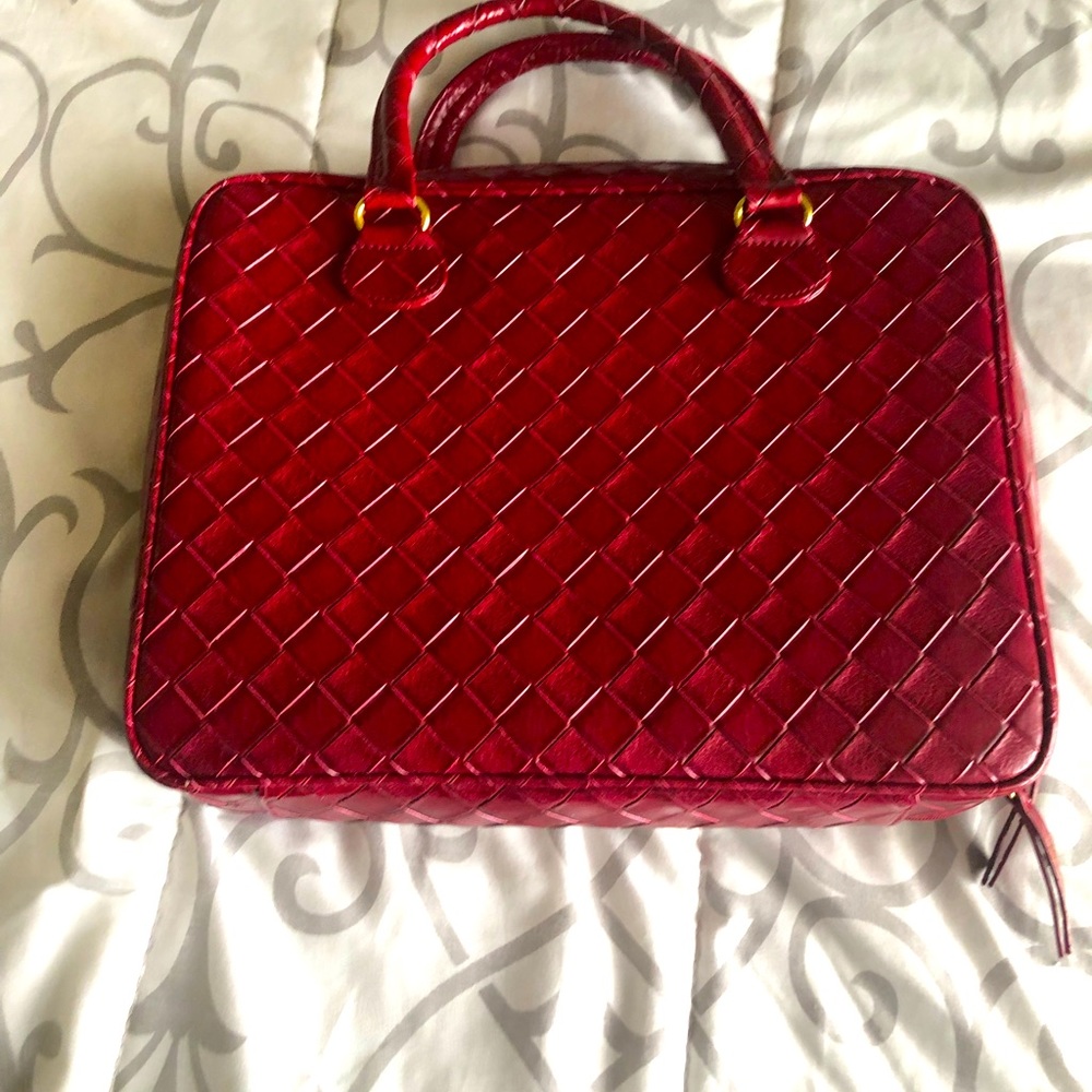 Cross Functional Tote 👜 - Picture 2 of 7